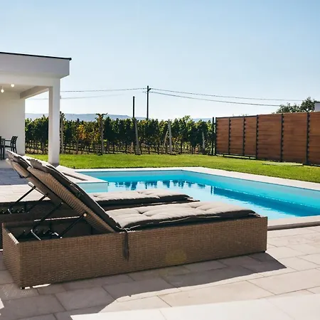 Olive Tree House Vila *